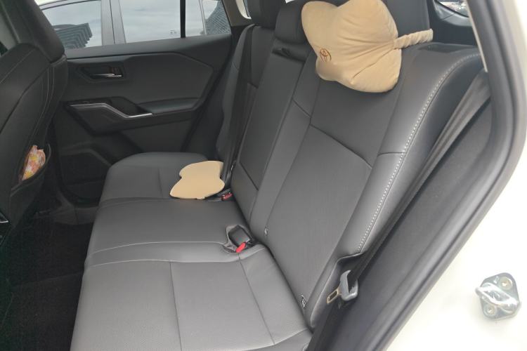 Used Toyota Wildlander 2026 Model 2.0L Smart Electric Hybrid Dual-Engine PRO Left Rear Seat
