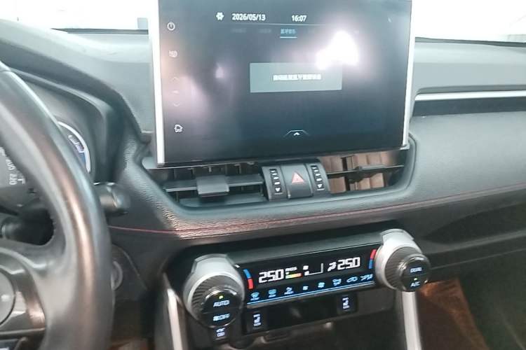 Used Toyota Wildlander New Energy 2021 High-Performance Edition 2.5L Two-Wheel Drive Powerful Version Audio And AC Panel