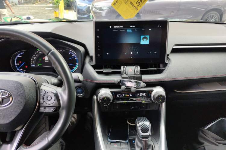 Used Toyota Wildlander New Energy 2021 High-Performance Edition 2.5L Two-Wheel Drive Powerful Version Audio And AC Panel