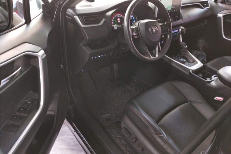 Used Toyota Wildlander New Energy 2021 High-Performance Edition 2.5L Four-Wheel Drive Powerful Version Driver Seat