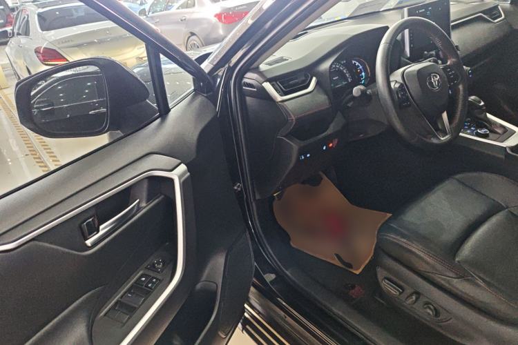 Used Toyota Wildlander New Energy 2021 High-Performance Edition 2.5L Two-Wheel Drive Powerful Version Driver Seat