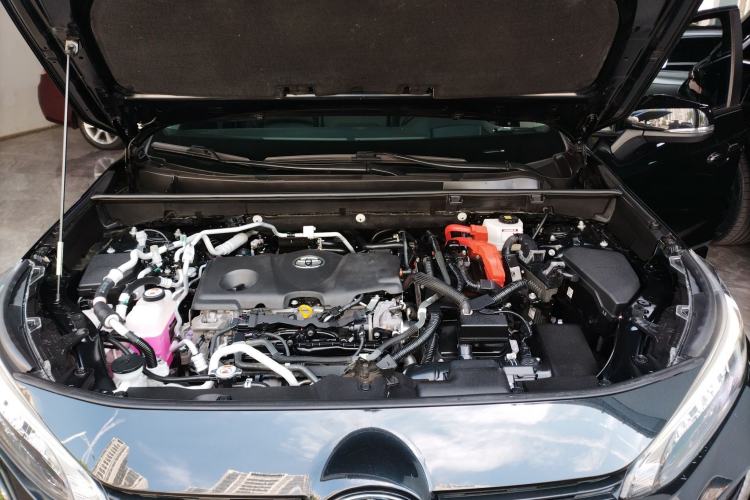 Used Toyota Wildlander New Energy 2021 High-Performance Edition 2.5L Four-Wheel Drive Powerful Version Engine Bay