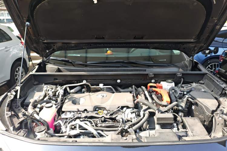 Used Toyota Wildlander New Energy 2021 High-Performance Edition 2.5L Four-Wheel Drive GT Version Engine Bay