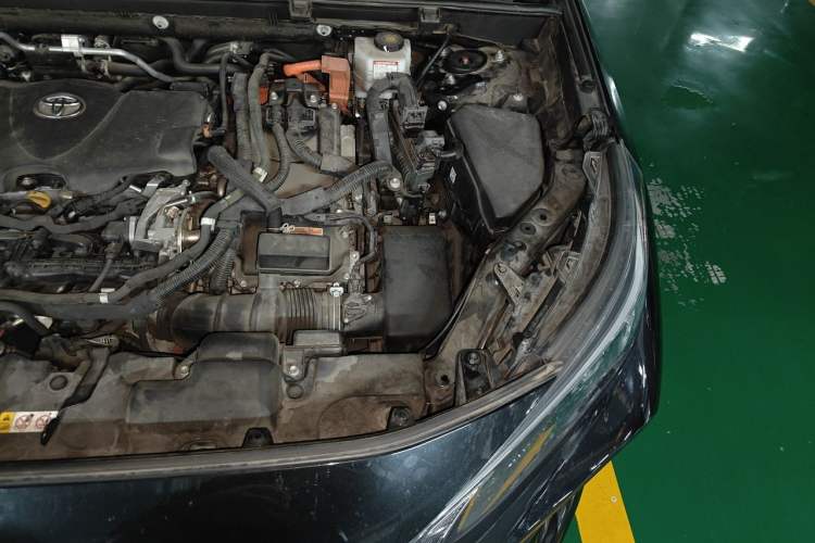 Used Toyota Wildlander New Energy 2021 High-Performance Edition 2.5L Two-Wheel Drive Powerful Version Engine Bay Left