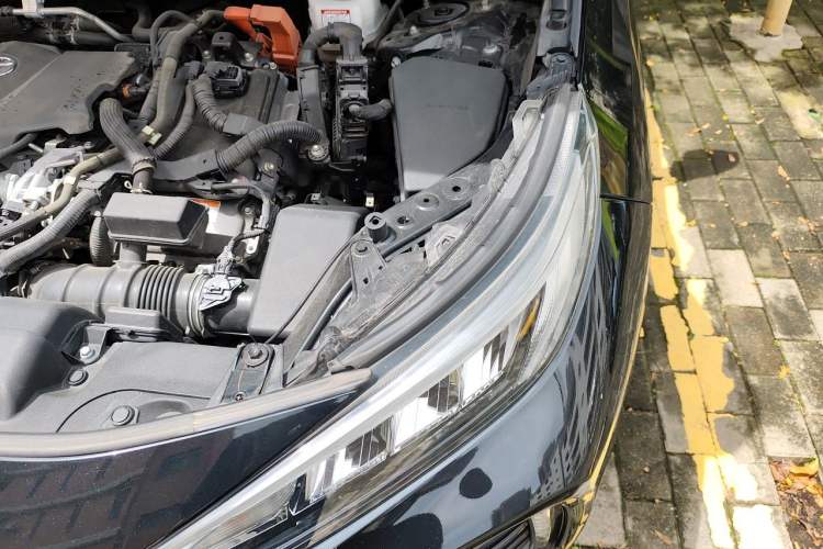 Used Toyota Wildlander New Energy 2021 High-Performance Edition 2.5L Two-Wheel Drive Powerful Version Engine Bay Left