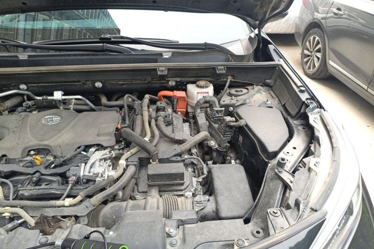 Used Toyota Wildlander New Energy 2021 High-Performance Edition 2.5L Two-Wheel Drive Powerful Version Engine Bay Left
