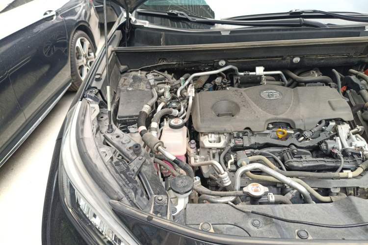 Used Toyota Wildlander New Energy 2021 High-Performance Edition 2.5L Two-Wheel Drive Powerful Version Engine Bay Right