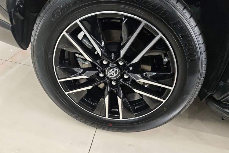 Used Toyota Wildlander New Energy 2021 High-Performance Edition 2.5L Two-Wheel Drive Powerful Version Exterior 5