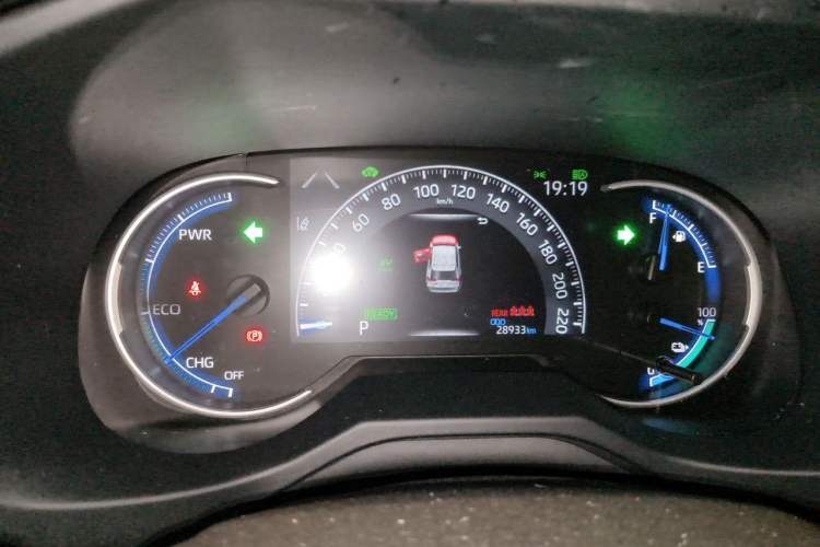 Used Toyota Wildlander New Energy 2021 High-Performance Edition 2.5L Two-Wheel Drive Powerful Version Instrument Cluster