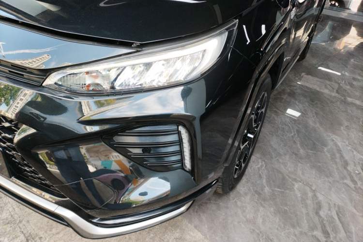Used Toyota Wildlander New Energy 2021 High-Performance Edition 2.5L Four-Wheel Drive Powerful Version Left Front Headlight