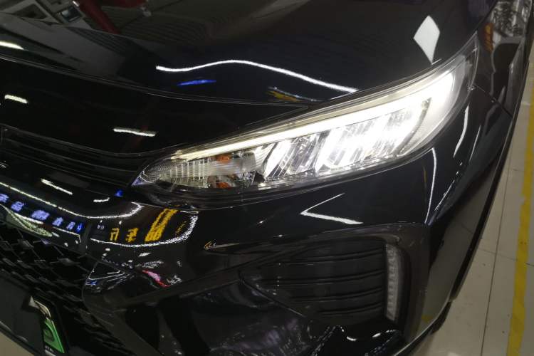 Used Toyota Wildlander New Energy 2021 High-Performance Edition 2.5L Two-Wheel Drive Powerful Version Left Front Headlight