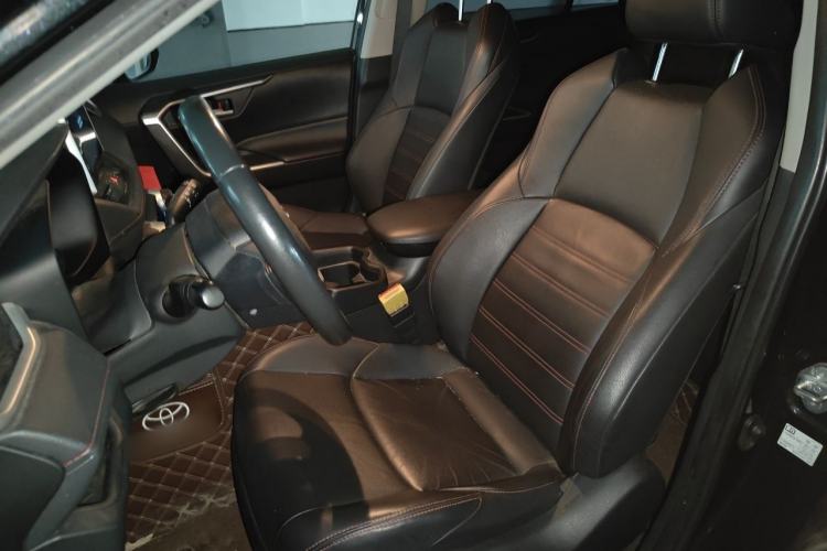 Used Toyota Wildlander New Energy 2021 High-Performance Edition 2.5L Two-Wheel Drive Powerful Version Left Front Seat