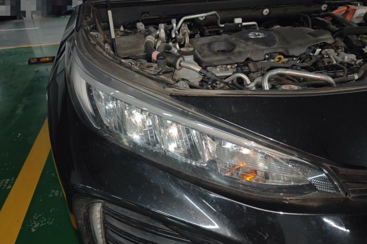 Used Toyota Wildlander New Energy 2021 High-Performance Edition 2.5L Two-Wheel Drive Powerful Version Right Front Headlight