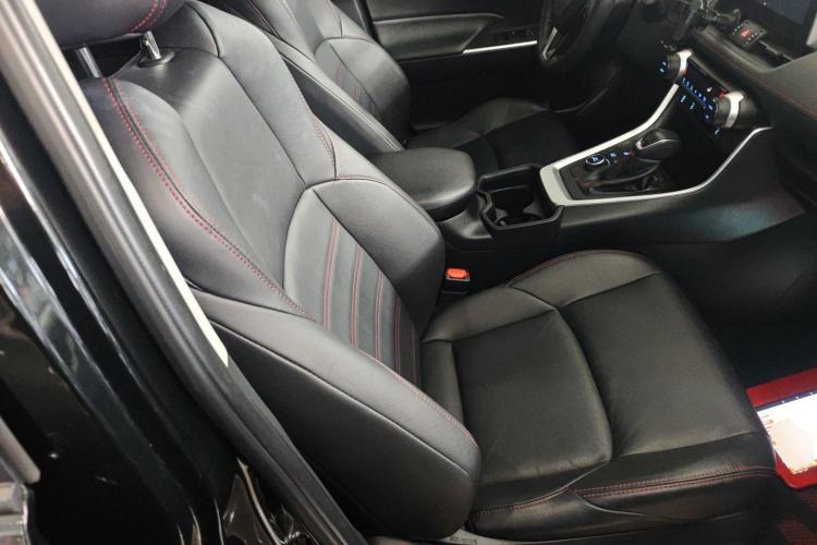 Used Toyota Wildlander New Energy 2021 High-Performance Edition 2.5L Two-Wheel Drive Powerful Version Right Front Seat