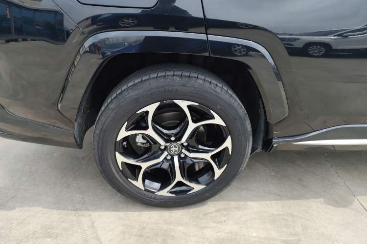 Used Toyota Wildlander New Energy 2021 High-Performance Edition 2.5L Four-Wheel Drive GT Version Right Rear Wheel Hub