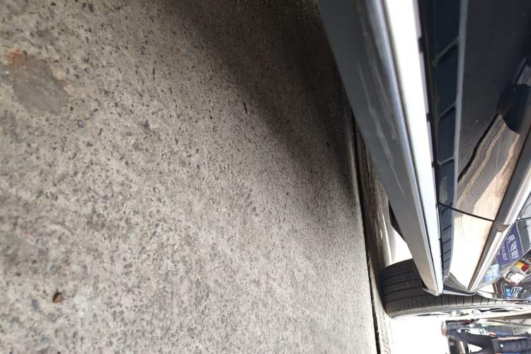 Used Toyota Wildlander New Energy 2021 High-Performance Edition 2.5L Four-Wheel Drive GT Version Right Side Sill