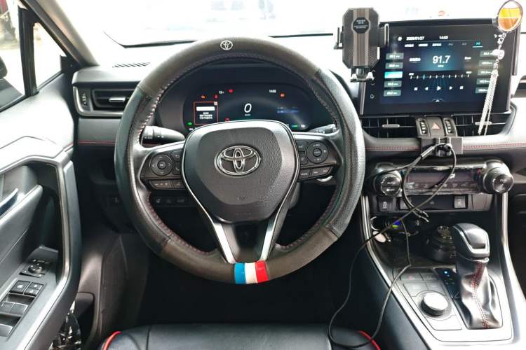 Used Toyota Wildlander New Energy 2021 High-Performance Edition 2.5L Four-Wheel Drive GT Version Steering Wheel