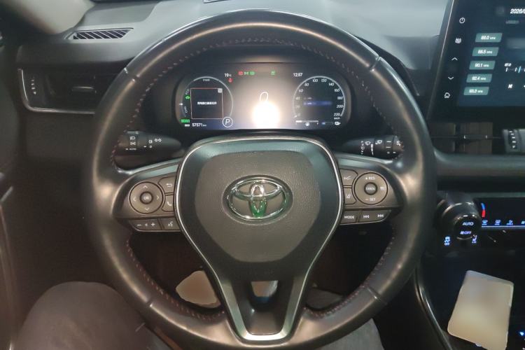 Used Toyota Wildlander New Energy 2021 High-Performance Edition 2.5L Four-Wheel Drive GT Version Steering Wheel