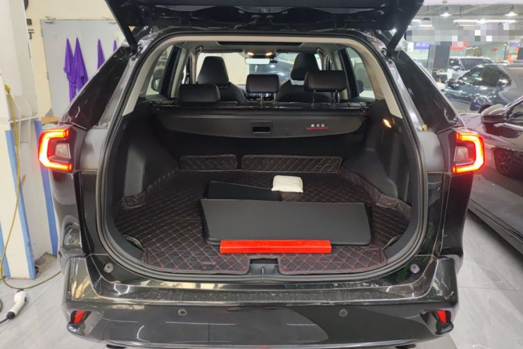 Used Toyota Wildlander New Energy 2021 High-Performance Edition 2.5L Four-Wheel Drive GT Version Trunk