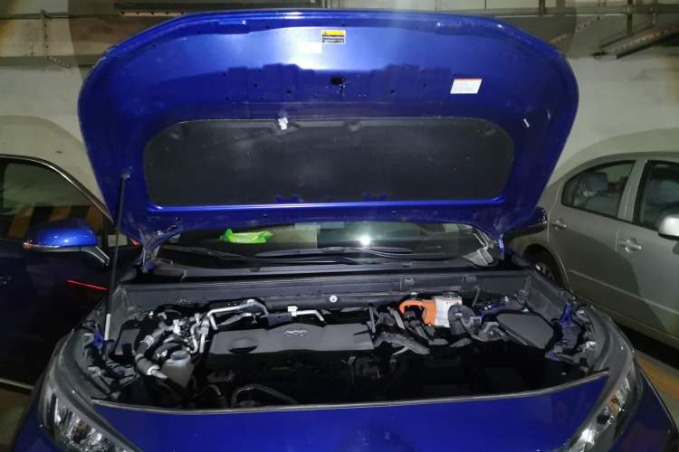 Used Toyota Wildlander New Energy 2021 High-Performance Edition 2.5L Two-Wheel Drive Powerful Version Engine Bay