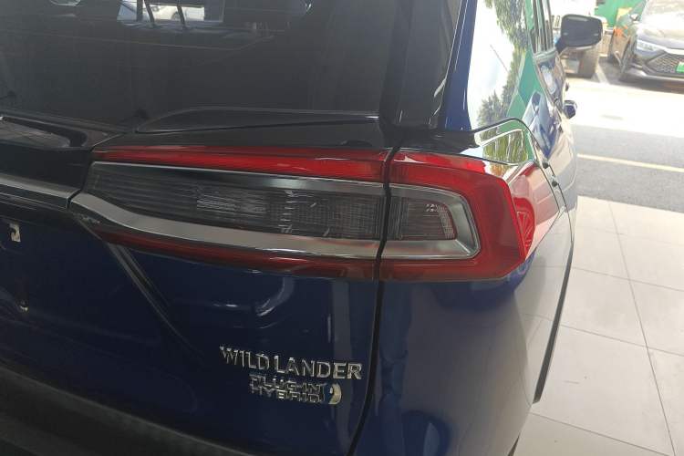 Used Toyota Wildlander New Energy 2021 High-Performance Edition 2.5L Two-Wheel Drive Powerful Version Exterior 3