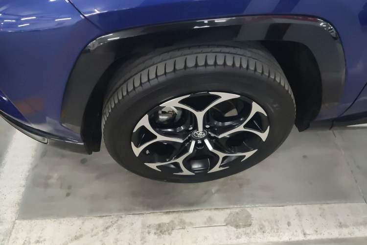 Used Toyota Wildlander New Energy 2021 High-Performance Edition 2.5L Four-Wheel Drive Powerful Version Exterior 4