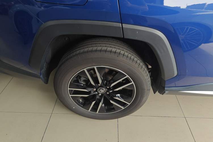 Used Toyota Wildlander New Energy 2021 High-Performance Edition 2.5L Two-Wheel Drive Powerful Version Exterior 5