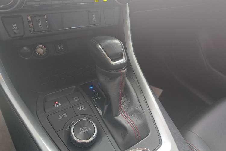 Used Toyota Wildlander New Energy 2021 High-Performance Edition 2.5L Two-Wheel Drive Powerful Version Gear Lever