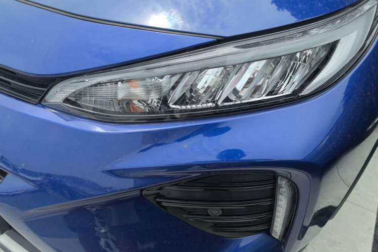 Used Toyota Wildlander New Energy 2021 High-Performance Edition 2.5L Two-Wheel Drive Powerful Version Left Front Headlight