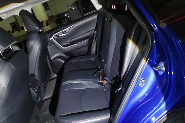 Used Toyota Wildlander New Energy 2021 High-Performance Edition 2.5L Two-Wheel Drive Powerful Version Left Rear Seat