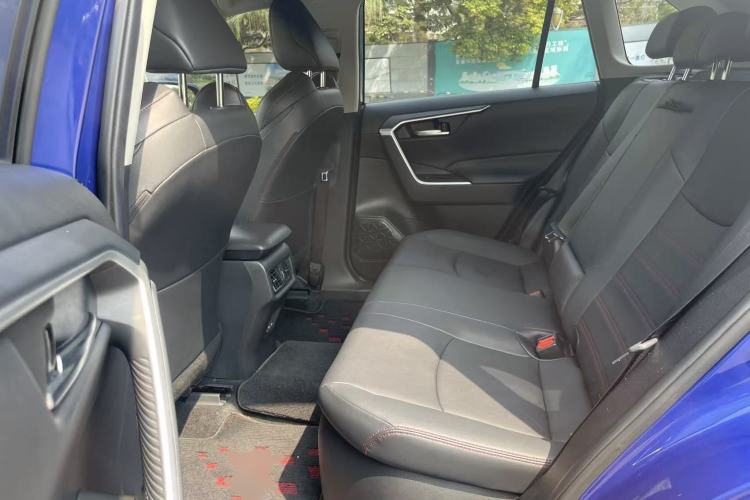 Used Toyota Wildlander New Energy 2021 High-Performance Edition 2.5L Two-Wheel Drive Powerful Version Left Rear Seat