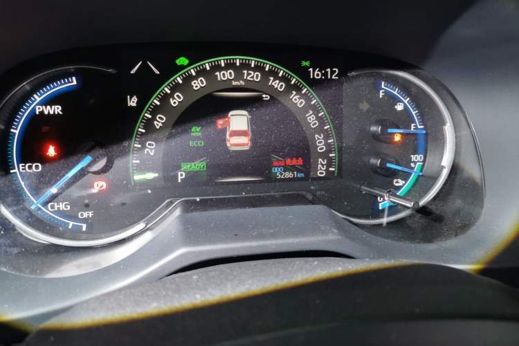 Used Toyota Wildlander New Energy 2021 High-Performance Edition 2.5L Two-Wheel Drive Powerful Version Odometer Close Up