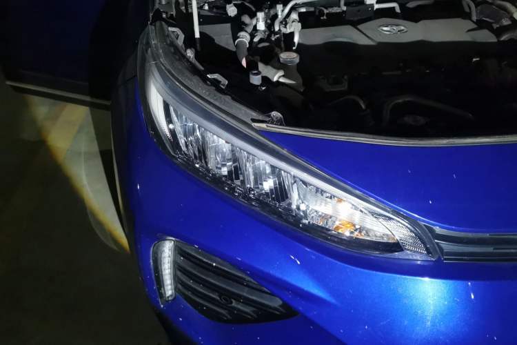 Used Toyota Wildlander New Energy 2021 High-Performance Edition 2.5L Two-Wheel Drive Powerful Version Right Front Headlight