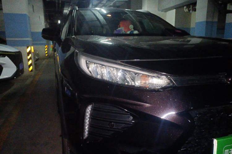 Used Toyota Wildlander New Energy 2021 High-Performance Edition 2.5L Two-Wheel Drive Powerful Version Right Front Headlight