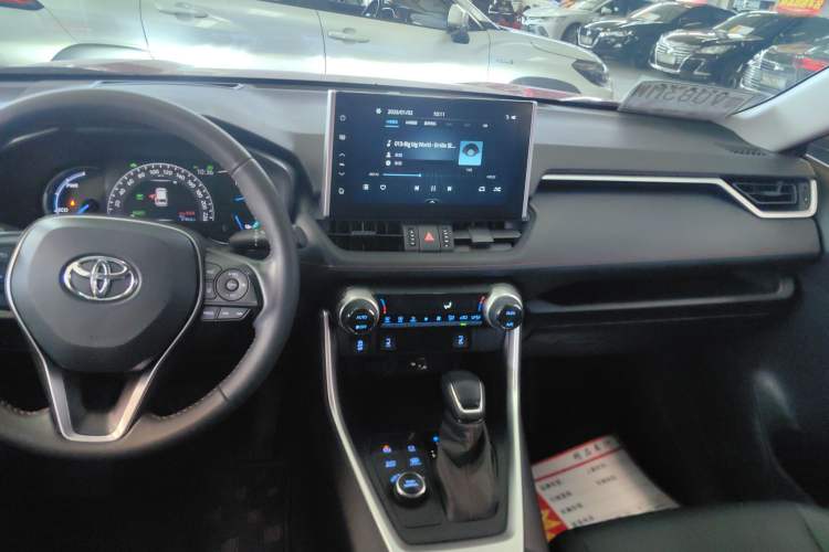Used Toyota Wildlander New Energy 2021 High-Performance Edition 2.5L Two-Wheel Drive Powerful Version Audio And AC Panel