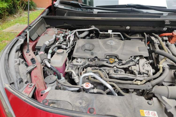 Used Toyota Wildlander New Energy 2021 High-Performance Edition 2.5L Two-Wheel Drive Powerful Version Engine Bay Right