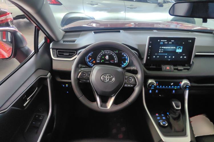 Used Toyota Wildlander New Energy 2021 High-Performance Edition 2.5L Two-Wheel Drive Powerful Version Interior 2