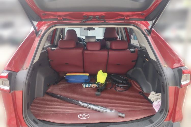 Used Toyota Wildlander New Energy 2021 High-Performance Edition 2.5L Two-Wheel Drive Powerful Version Trunk