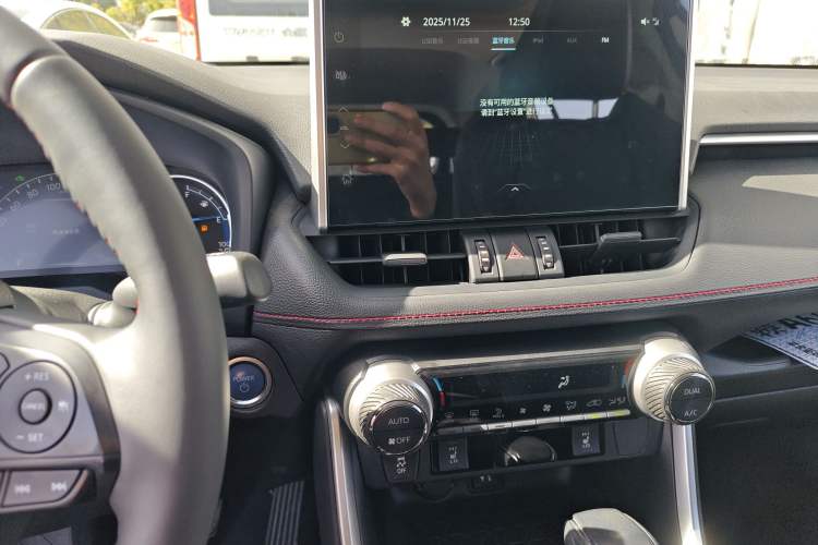 Used Toyota Wildlander New Energy 2021 High-Performance Edition 2.5L Two-Wheel Drive Powerful Version Audio And AC Panel