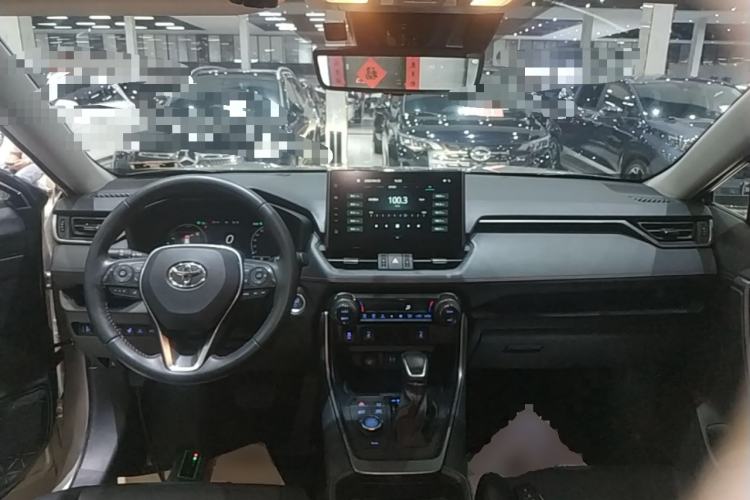 Used Toyota Wildlander New Energy 2021 High-Performance Edition 2.5L Four-Wheel Drive GT Version Center Console