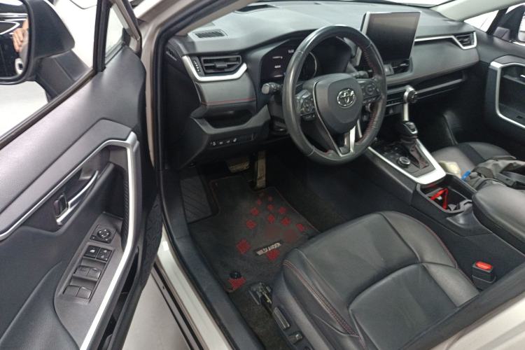 Used Toyota Wildlander New Energy 2021 High-Performance Edition 2.5L Two-Wheel Drive Powerful Version Driver Seat