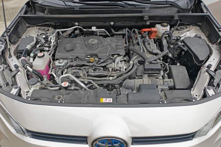 Used Toyota Wildlander New Energy 2021 High-Performance Edition 2.5L Two-Wheel Drive Powerful Version Engine Bay
