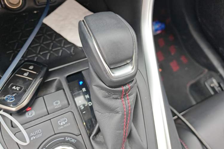 Used Toyota Wildlander New Energy 2021 High-Performance Edition 2.5L Two-Wheel Drive Powerful Version Gear Lever