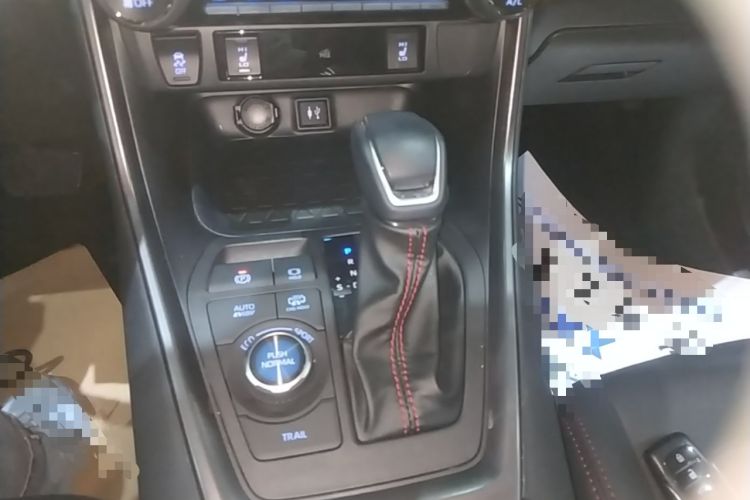Used Toyota Wildlander New Energy 2021 High-Performance Edition 2.5L Four-Wheel Drive GT Version Gear Lever