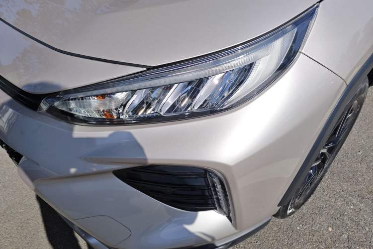 Used Toyota Wildlander New Energy 2021 High-Performance Edition 2.5L Two-Wheel Drive Powerful Version Left Front Headlight