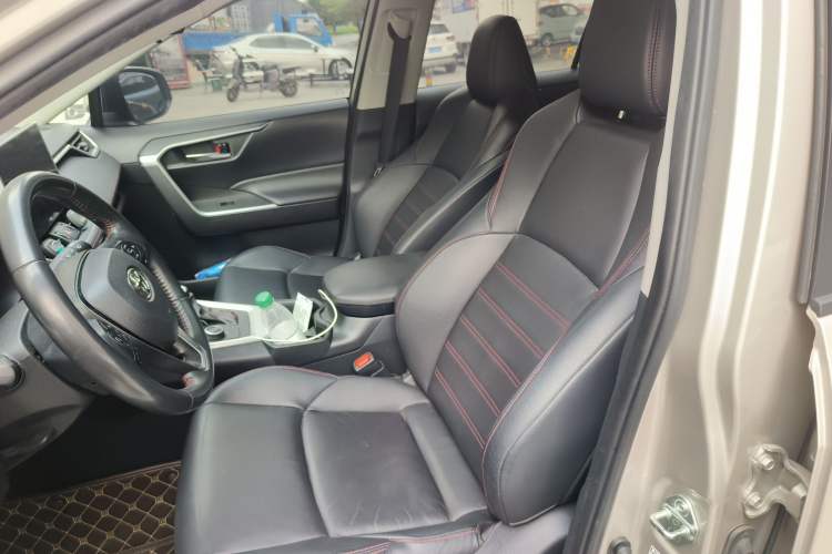 Used Toyota Wildlander New Energy 2021 High-Performance Edition 2.5L Two-Wheel Drive Powerful Version Left Front Seat