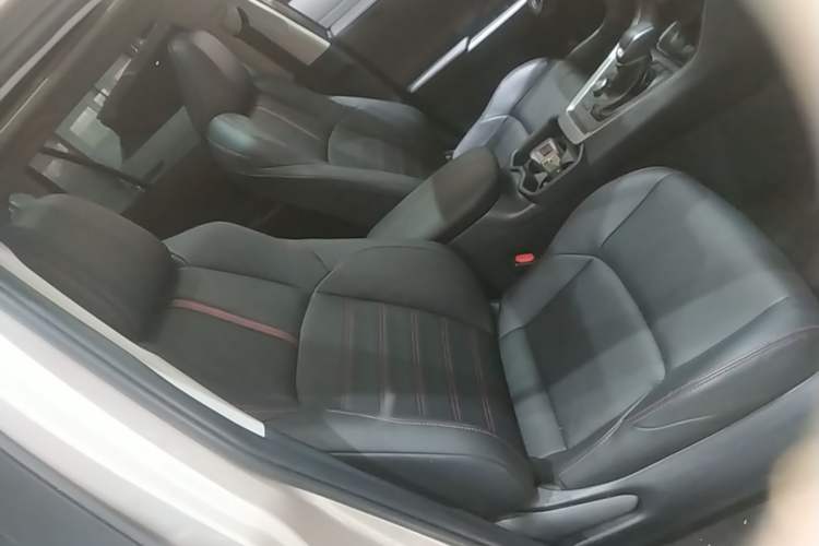 Used Toyota Wildlander New Energy 2021 High-Performance Edition 2.5L Four-Wheel Drive GT Version Right Front Seat