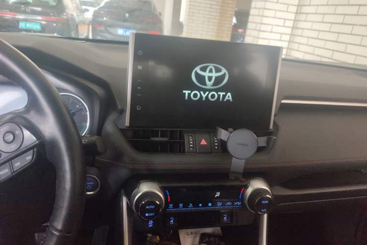Used Toyota Wildlander New Energy 2021 High-Performance Edition 2.5L Two-Wheel Drive Powerful Version Audio And AC Panel