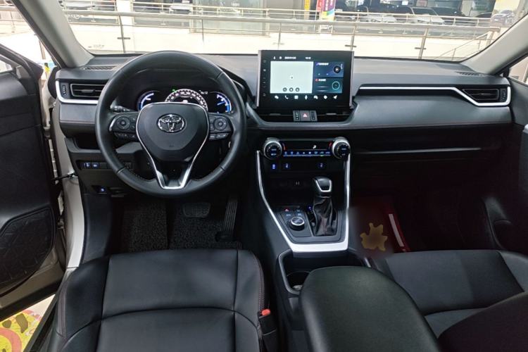 Used Toyota Wildlander New Energy 2021 High-Performance Edition 2.5L Two-Wheel Drive Powerful Version Center Console
