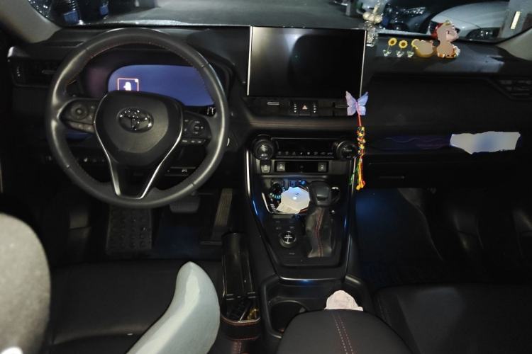 Used Toyota Wildlander New Energy 2021 High-Performance Edition 2.5L Four-Wheel Drive GT Version Center Console